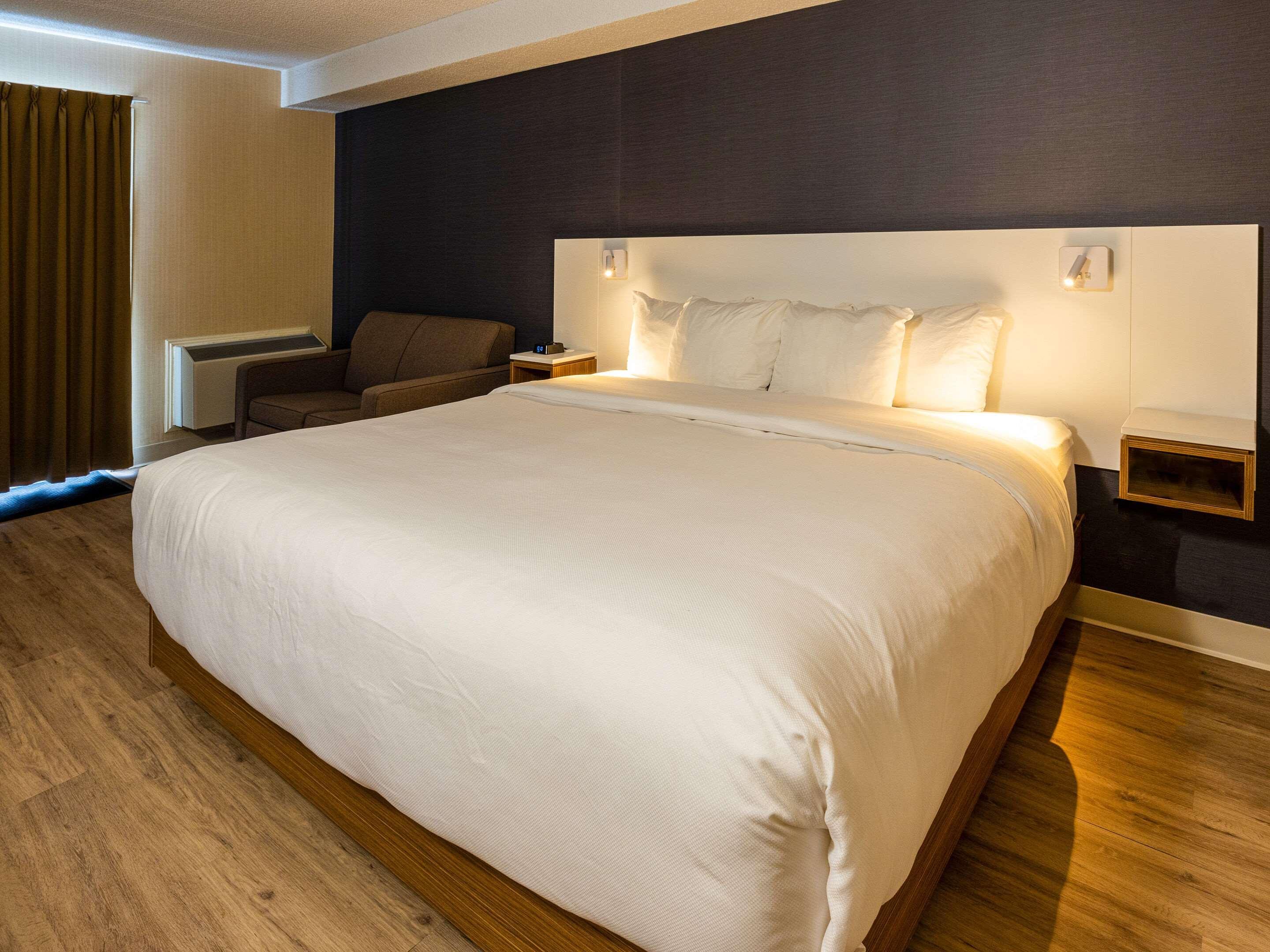 Comfort Inn Rouyn-Noranda Exterior photo